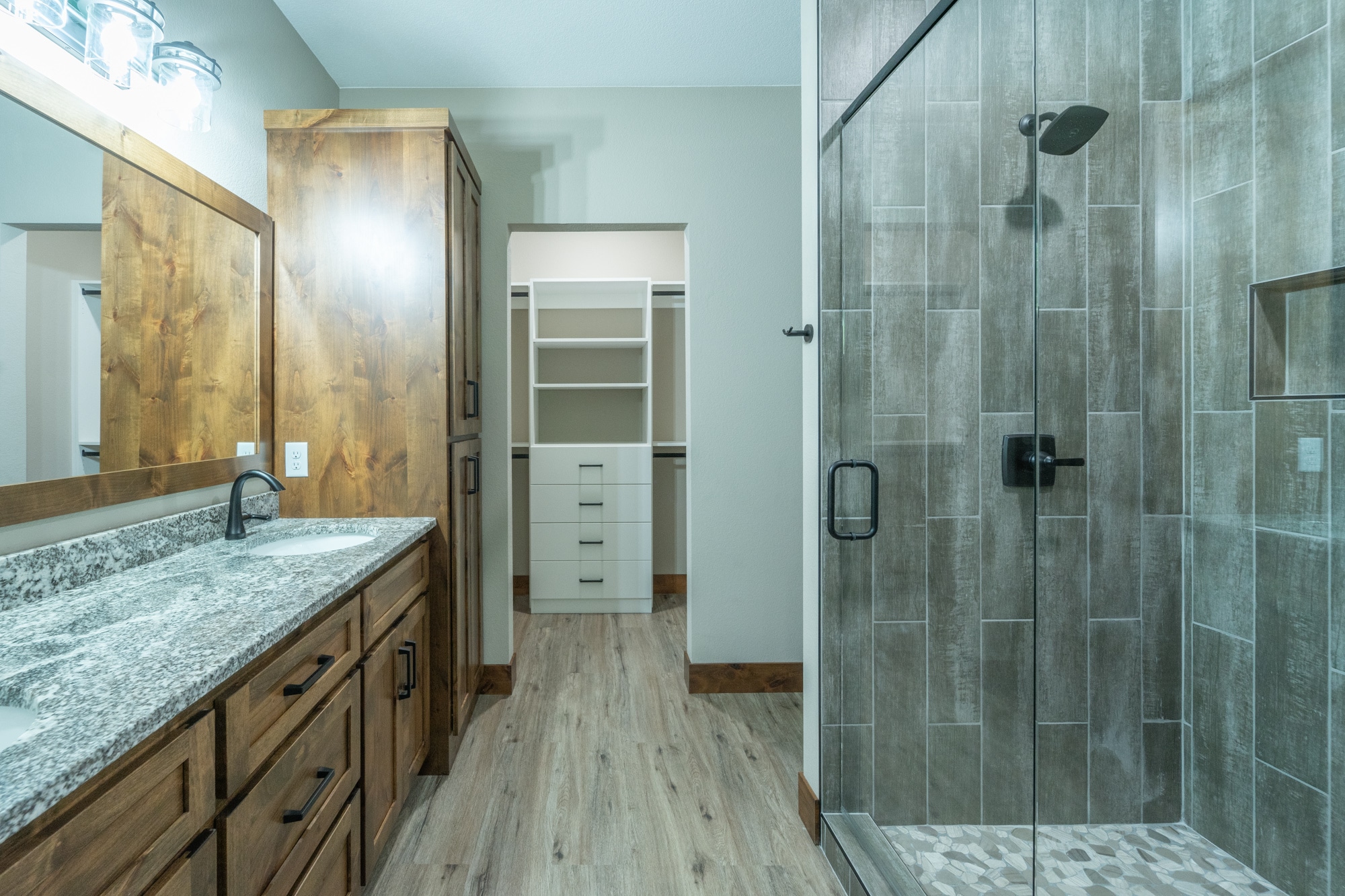 Building Photo - 11587 Forestview Dr