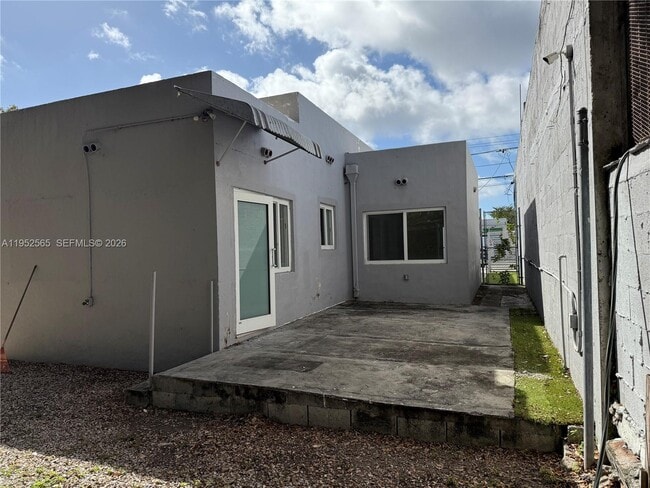 Building Photo - 1263 NW 29th St