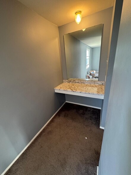 Top Level: vanity master bedroom - 12319 Bonfire Dr