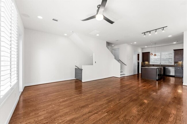 Building Photo - 312 Eado Park Cir