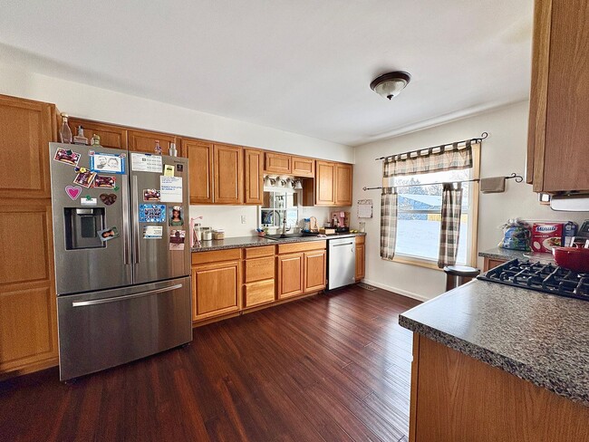 Building Photo - Twyckenham Hills Gem – 4BR with Lower Level Family Suite