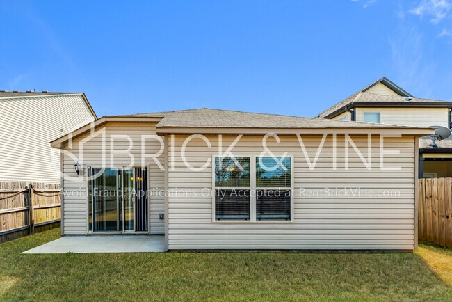 Building Photo - 9336 Hoffman Pl