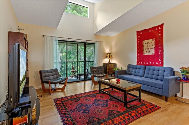 Building Photo - 3161 Lake Pine Way S