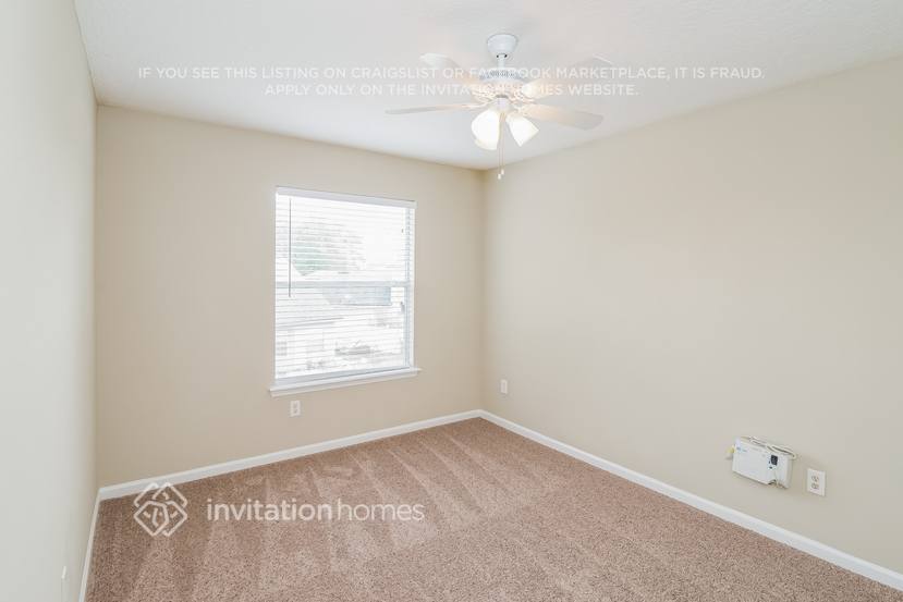 Building Photo - 2854 Pebblewood Ln