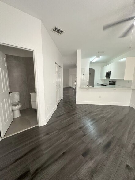 Building Photo - 14051 SW 49th St
