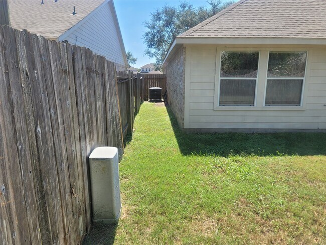 Building Photo - 1226 Collier Point Ln