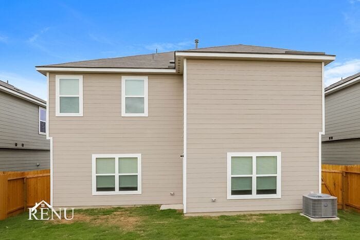 Building Photo - 3026 Jackson Smt