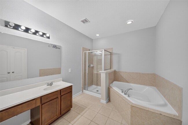 Building Photo - 406 Mornington Ln