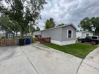 Building Photo - 3 Bedroom 2 Bath Updated Mobile Home with ...