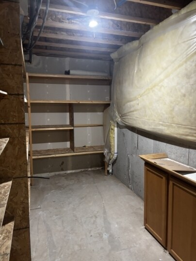 Building Photo - Beautiful Townhomes