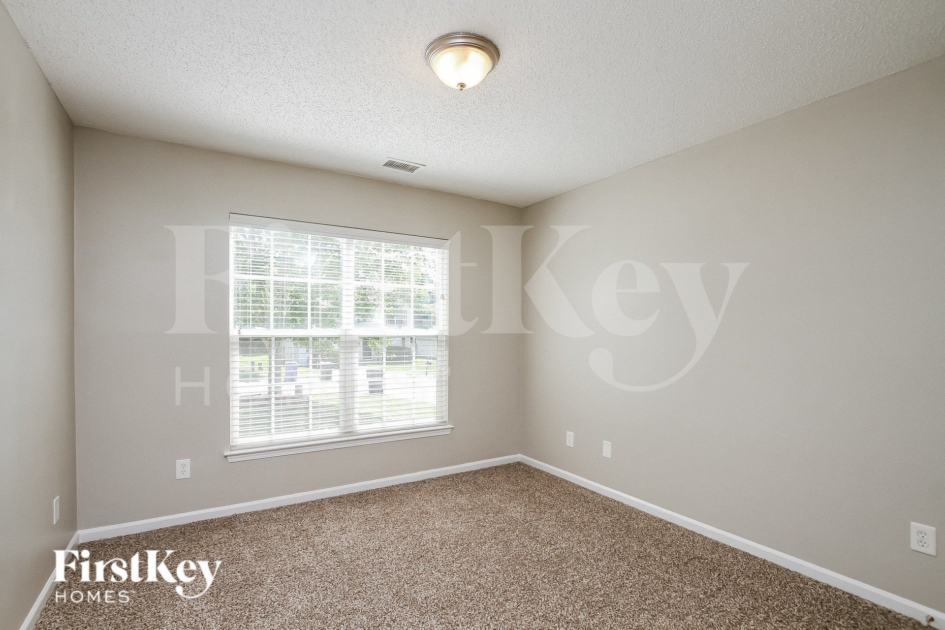 Building Photo - 115 Bosburg Dr