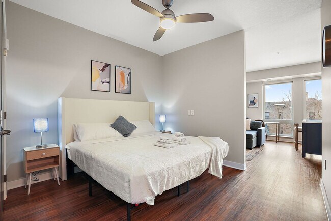 Building Photo - 1410 Nicollet Ave