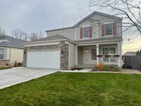 Building Photo - Beautiful & Updated 4 Bedroom / 3.5 Bath Home – Available Now!