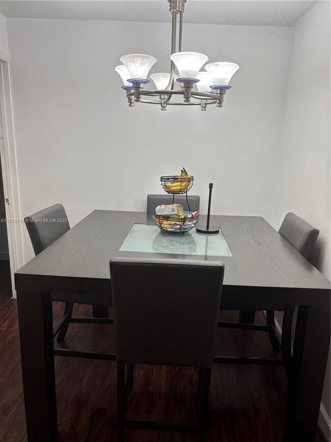 Building Photo - 6329 Fletcher St