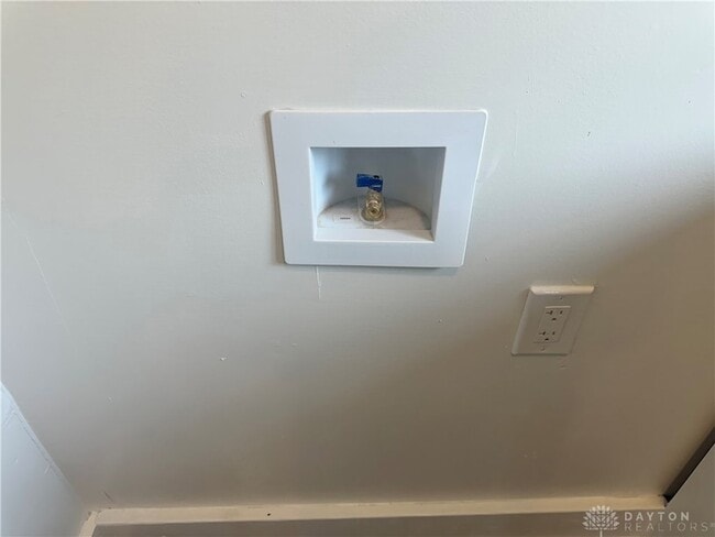 Building Photo - 2520 Harshman Rd