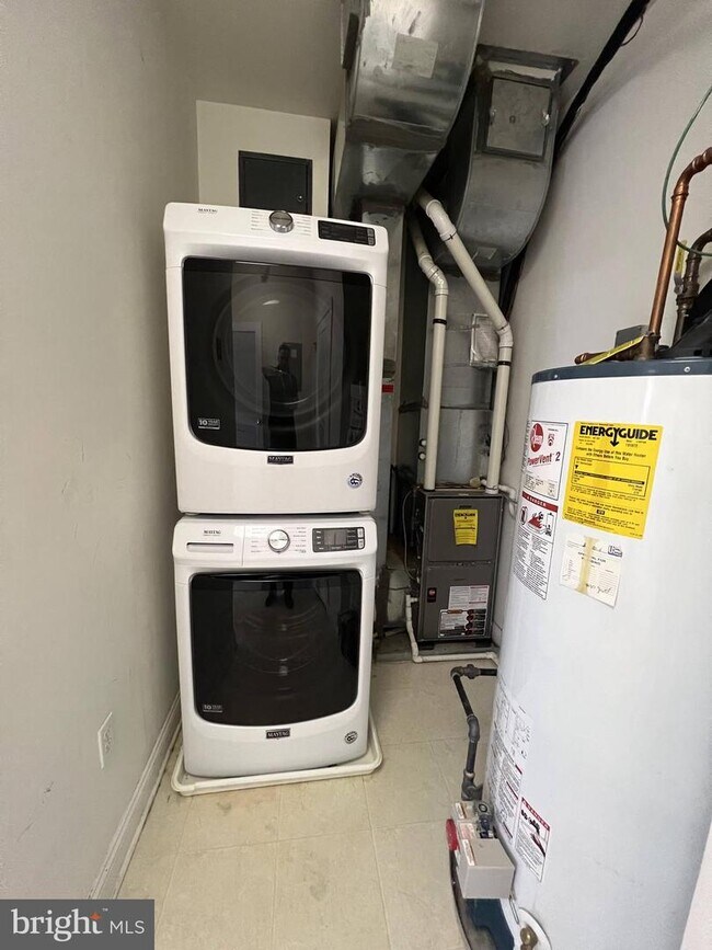 Building Photo - 2360 NJ-33