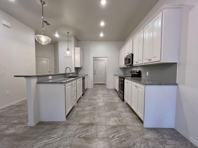 Building Photo - 5508 Lehigh St