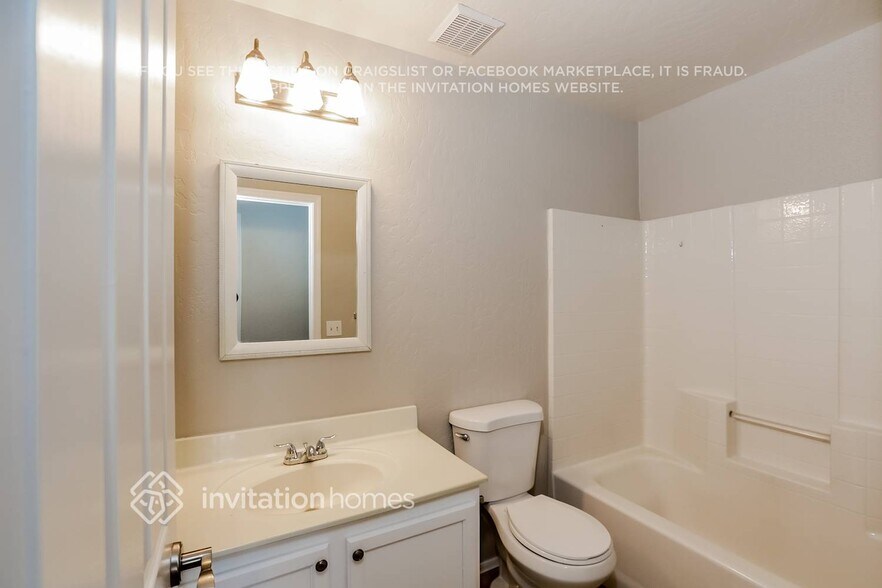Building Photo - 6975 W Cactus Wren Dr