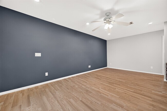 Building Photo - 2103 Winged Foot Dr