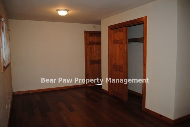 Building Photo - Great Home on Upper Bear Creek!!