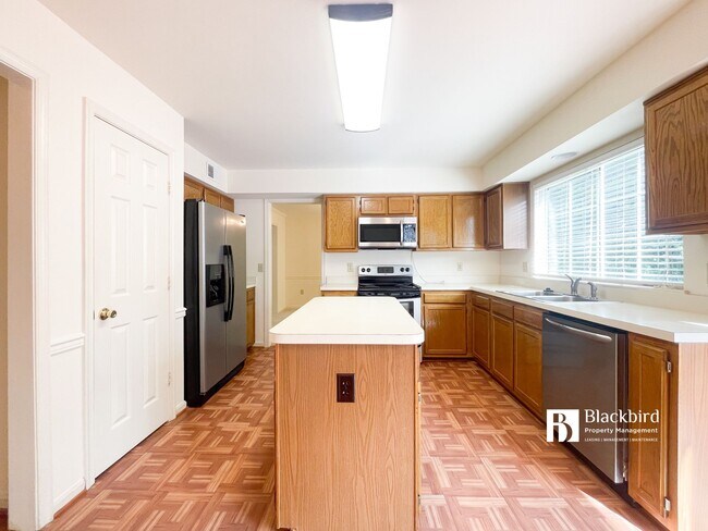 Building Photo - 15412 Overlea Ct