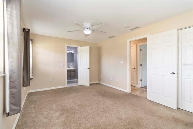 Building Photo - 3520 Aloha Dr