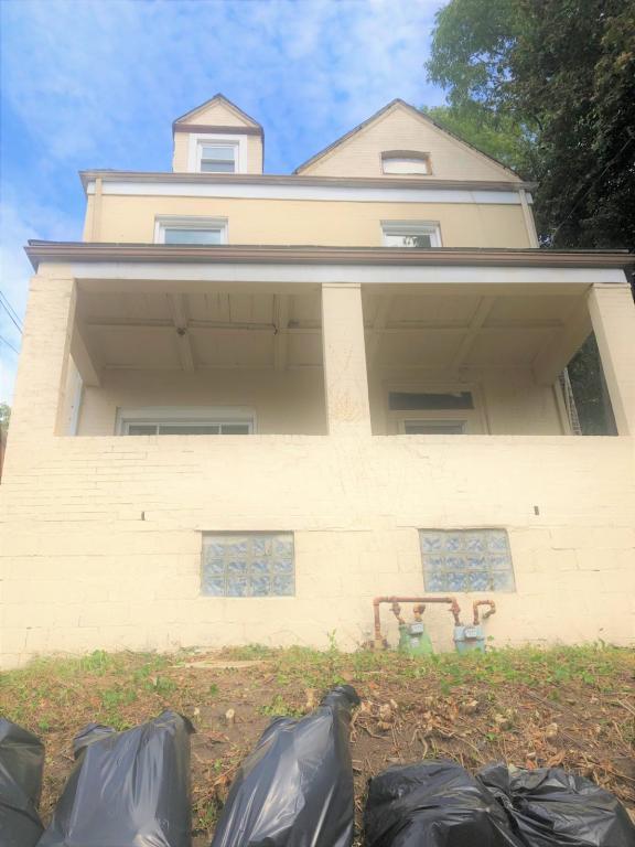 Primary Photo - 2319 South Braddock Ave