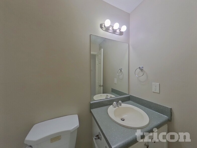 Building Photo - 80 Ridgewood Trail