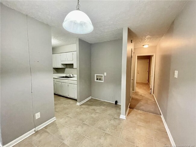 Building Photo - 3241 Willard Dr