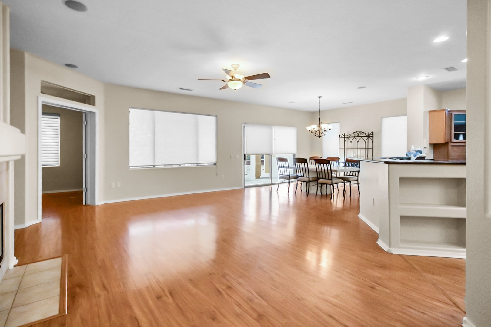 Building Photo - 17547 W Calistoga Dr