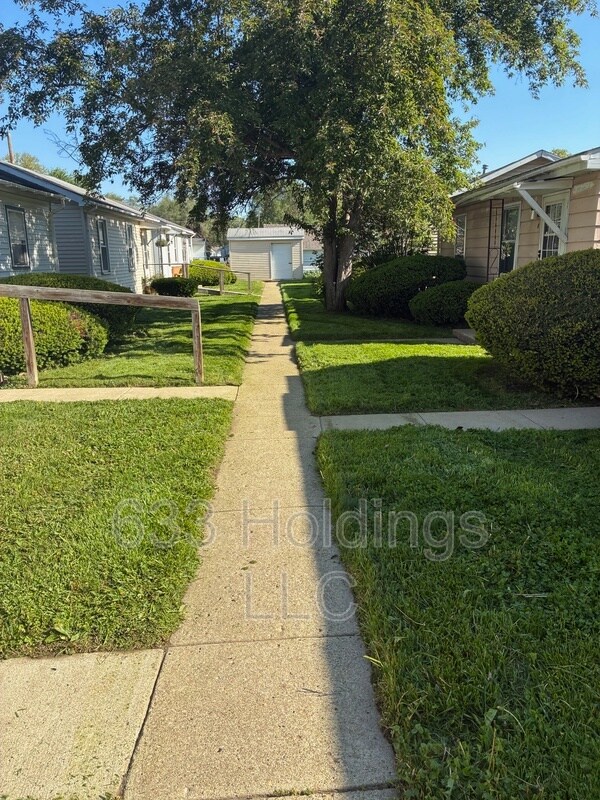 Building Photo - 139 Shadoway Dr