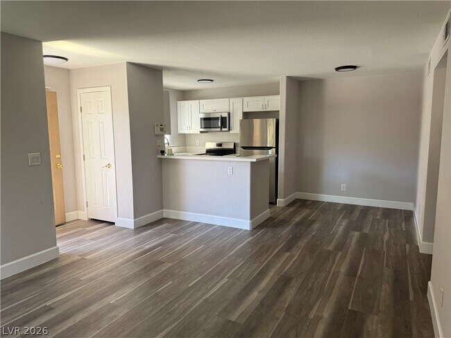 Building Photo - 2967 Juniper Hills Blvd