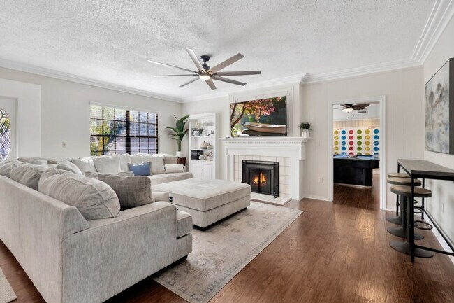 Building Photo - 1679 Tampa Rd