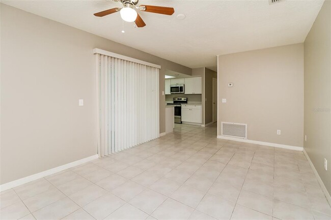 Building Photo - 301 Chutney Dr