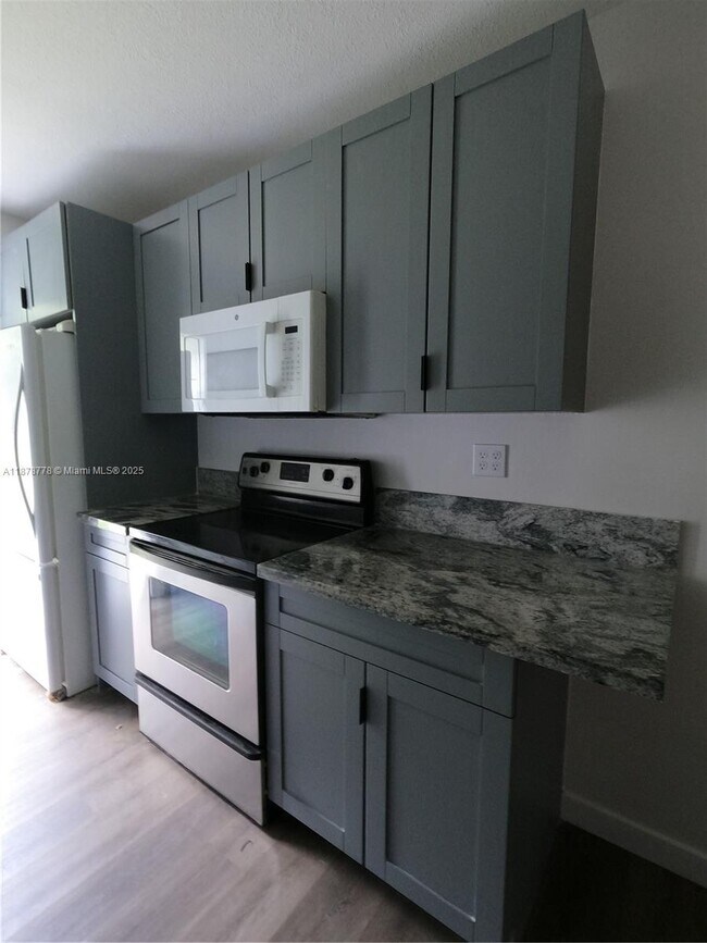 Building Photo - 26633 SW 138th Ct