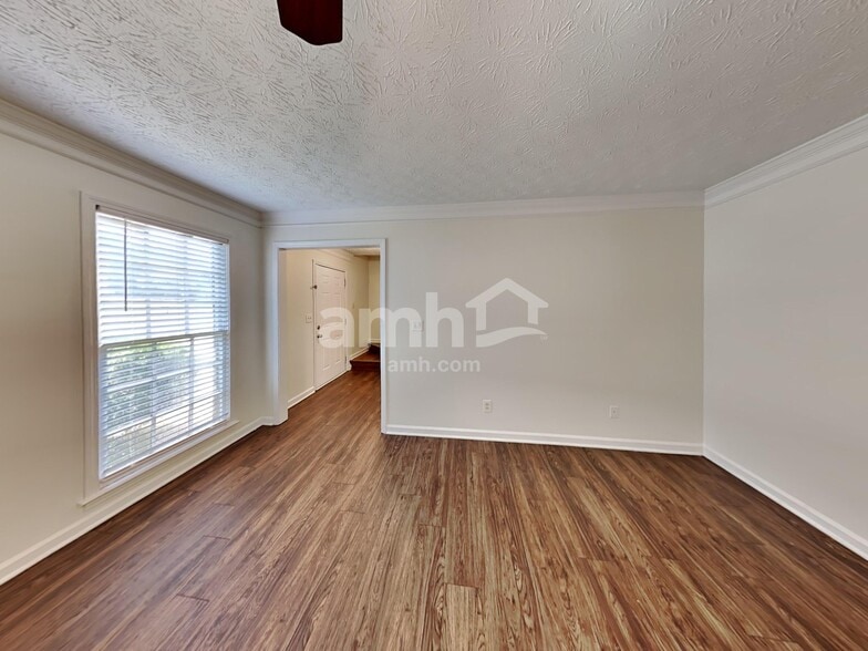 Building Photo - 2718 Ridgely Ct