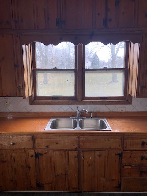 Building Photo - 1223 Sixth St