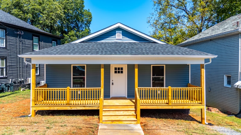 Building Photo - 2410 Poplar St