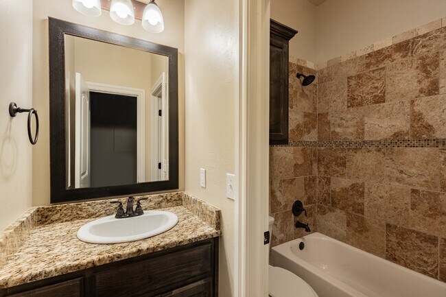 Building Photo - 600 Irish Ln