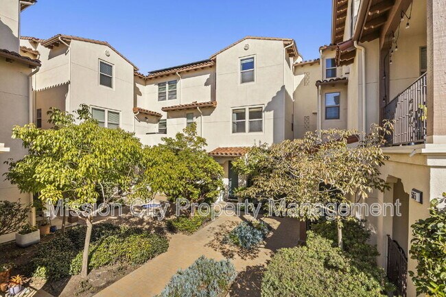 Primary Photo - 569 E Montecito St