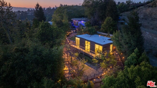 Building Photo - 2644 Eden Pl