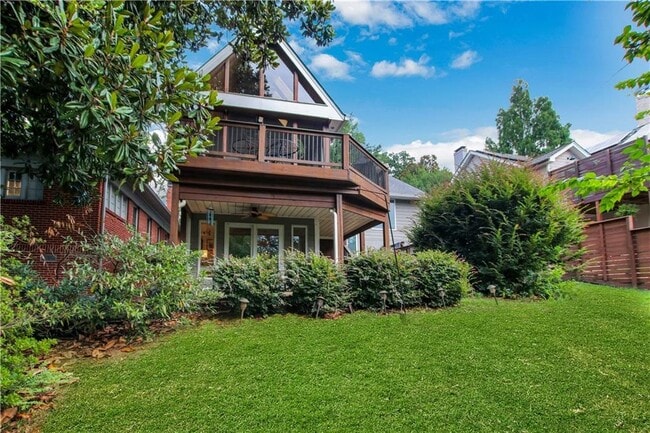 Building Photo - 925 Highland Terrace NE