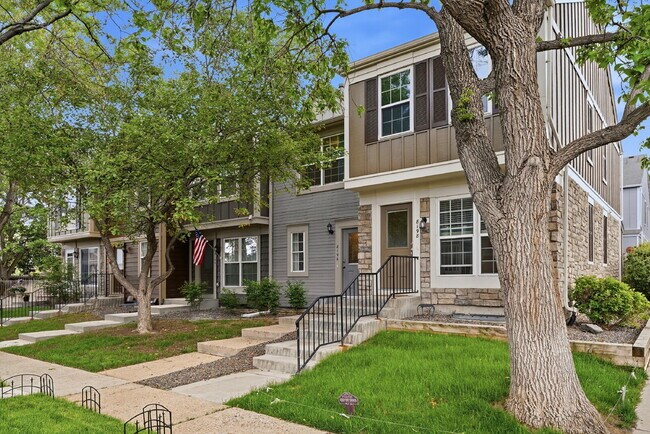 Building Photo - $2,140.95 with $300 off the first month's rent, 2 Beds - 2 Bath, Single Family Home in Centennial...