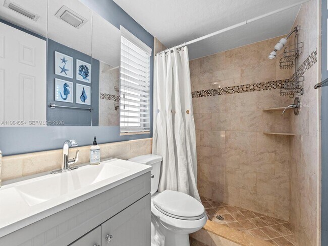 Building Photo - 40 High Point Rd