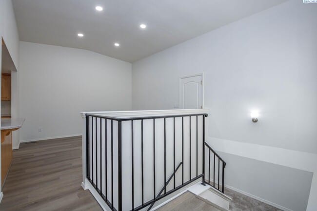 Building Photo - Meadow Springs Condo