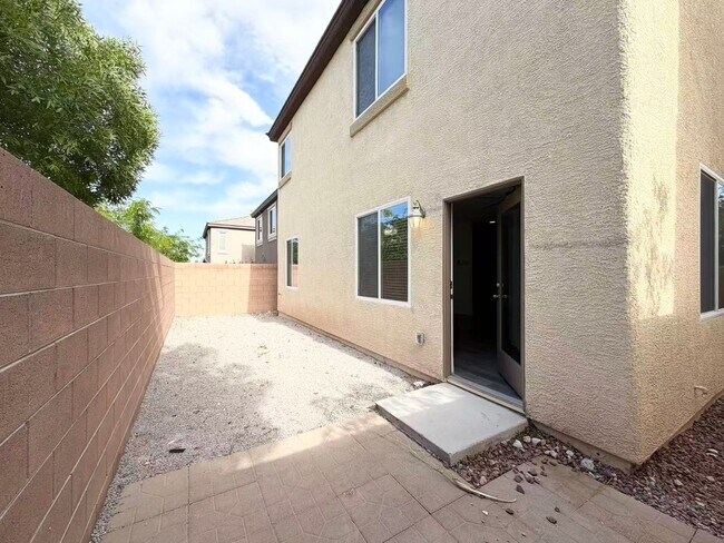 Building Photo - 9328 Flowering Tulip Ave