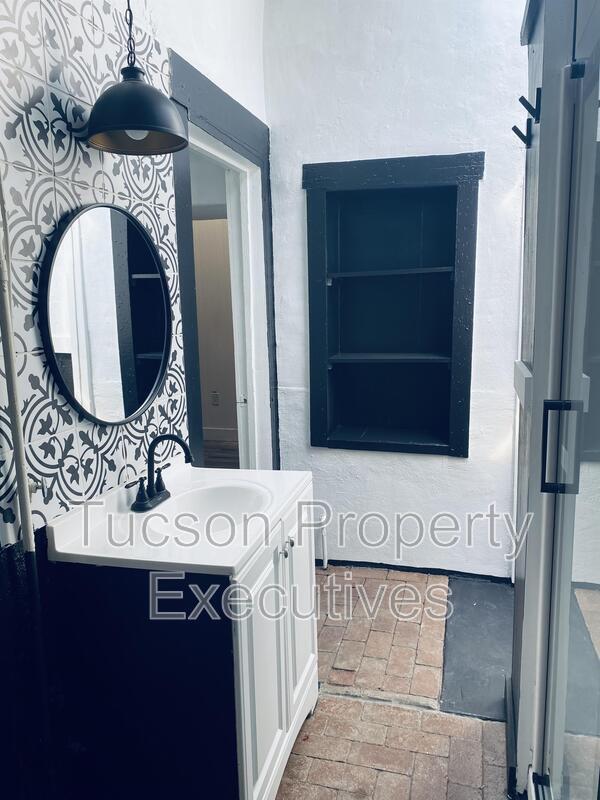 Building Photo - 91 W Simpson St