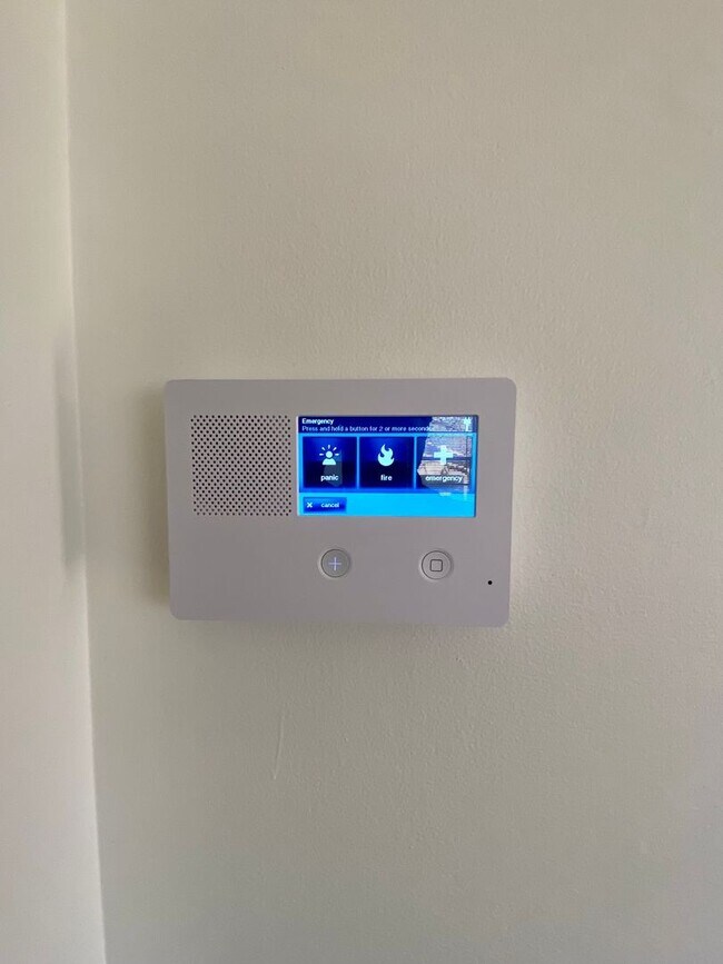 Building Photo - Nice 3 Bed home In Pearl!