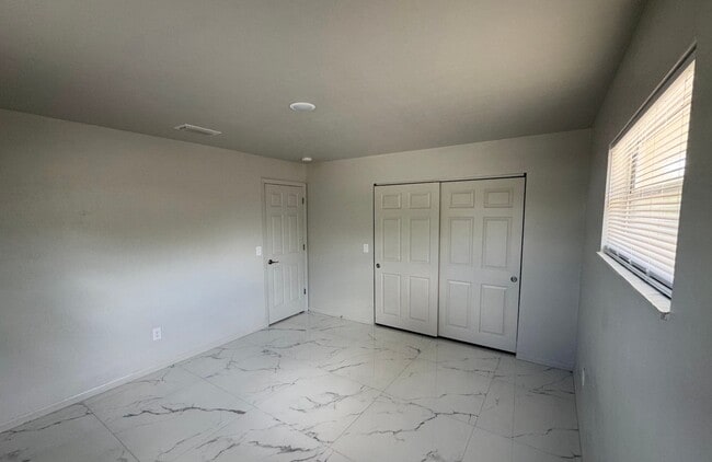 Building Photo - 5519 Seventh Ave