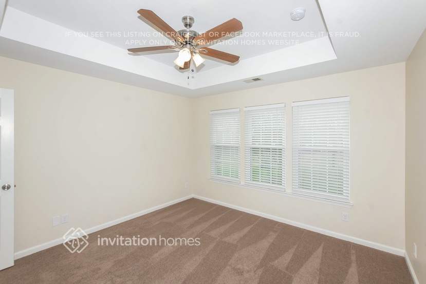 Building Photo - 15832 Hollingbourne Rd
